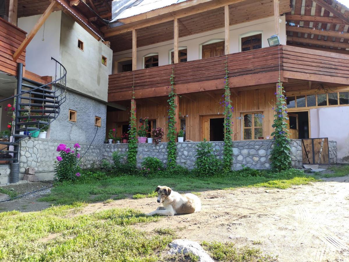 Ecohouse Svaneti Местия Экстерьер фото